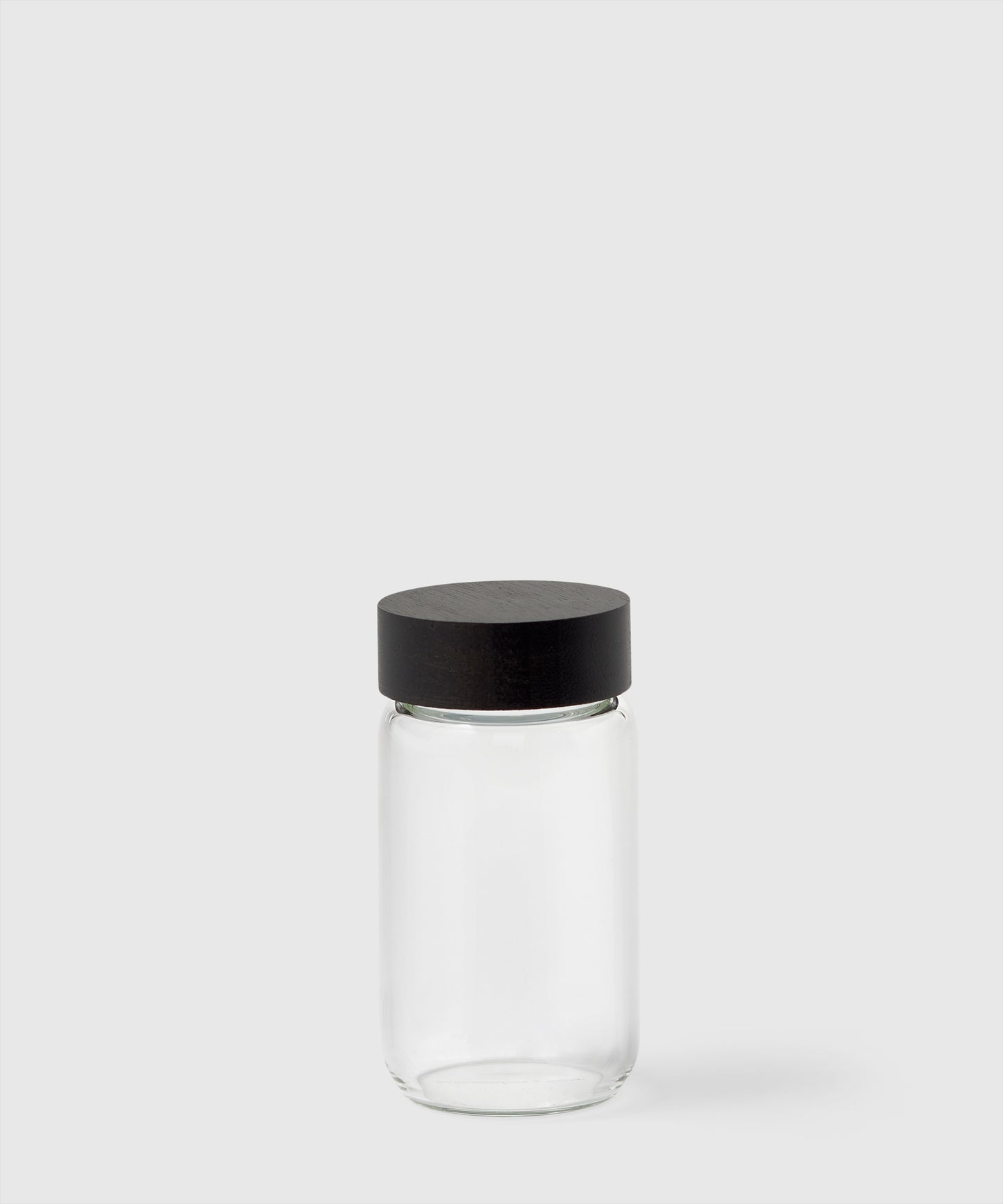 https://shop.konmari.com/cdn/shop/products/10086601_Kon_Mari_small_glass_spice_jar_ink_black_2a4542c9-a1ce-4e7f-a3f5-f8206d1cc4f3.jpg?v=1668193488&width=1445