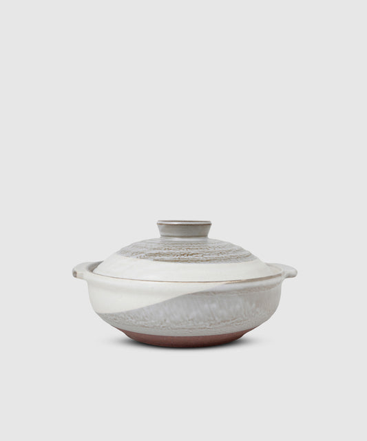 Clay Donabe Pot | Shop Japanese Cooking Tools I KonMari by Marie Kondo